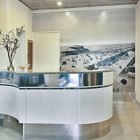 酒店 佛罗里达酒店 利尼亚诺萨比亚多罗